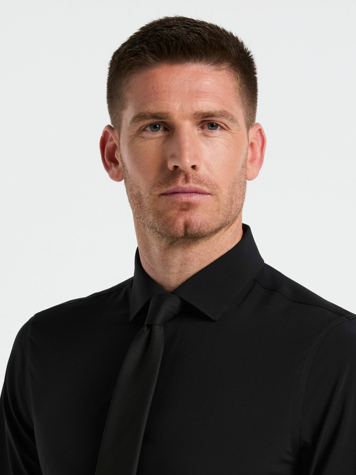 Perry Ellis Suits Performance Tech Solid Dress Shirt
