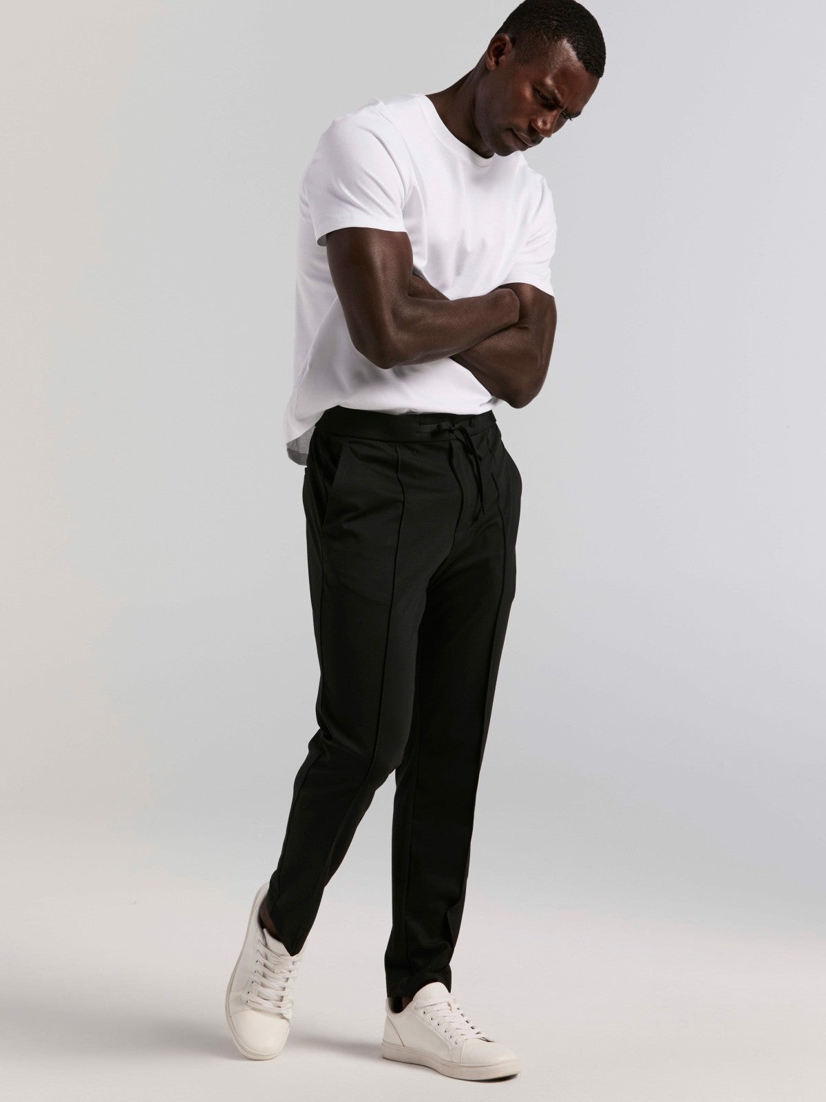 Perry Ellis Clothing Slim Tapered Pintuck Pull-on Pants