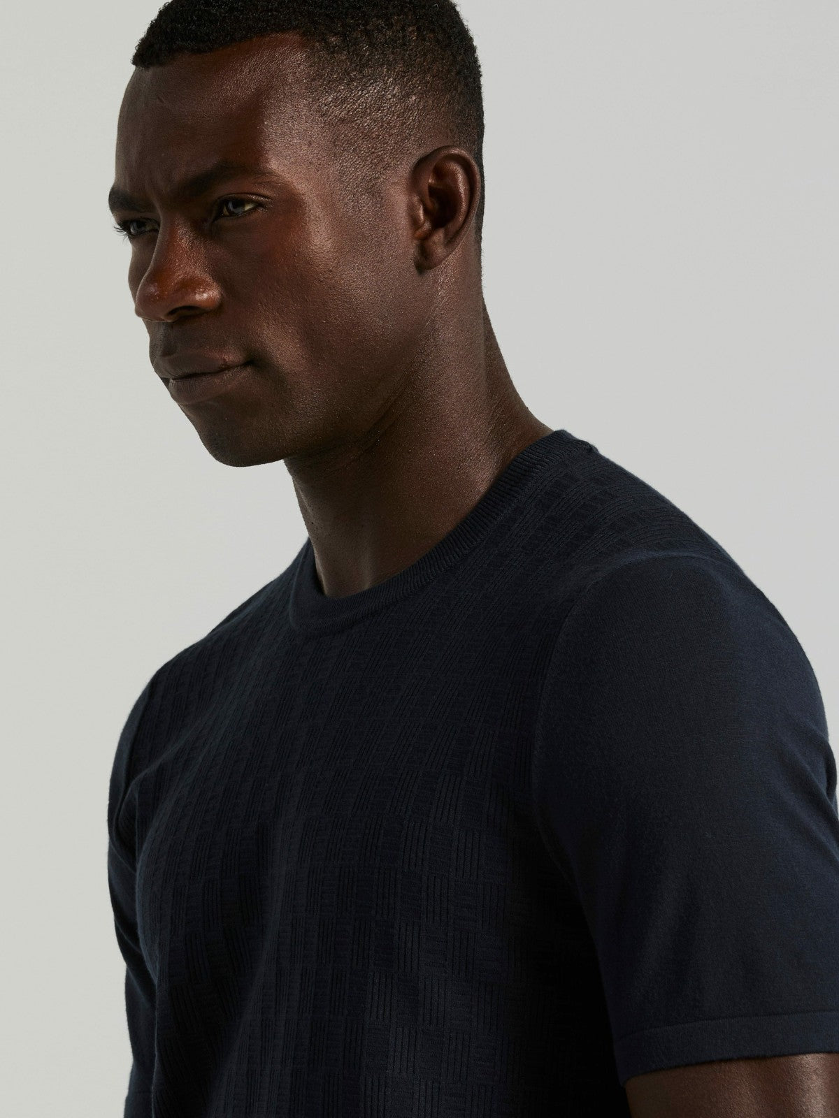 Perry Ellis Clothing Geometric Textured Sweater Tee