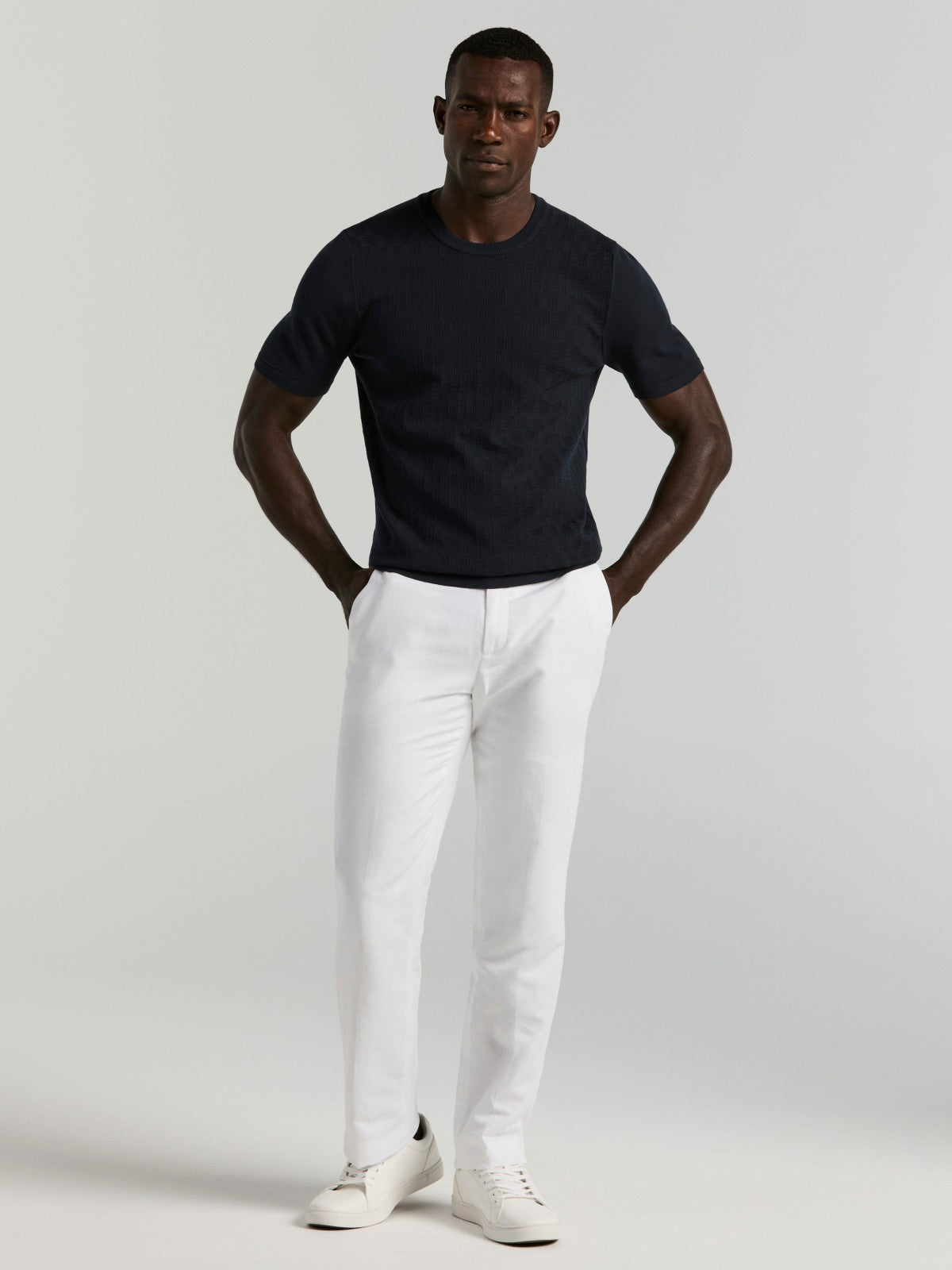 Perry Ellis Clothing Geometric Textured Sweater Tee